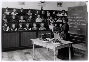 Young girls in a cookery lesson